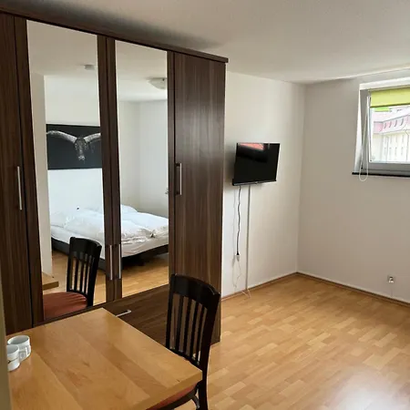 Kmh Kapselzimmer Kapslový hotel